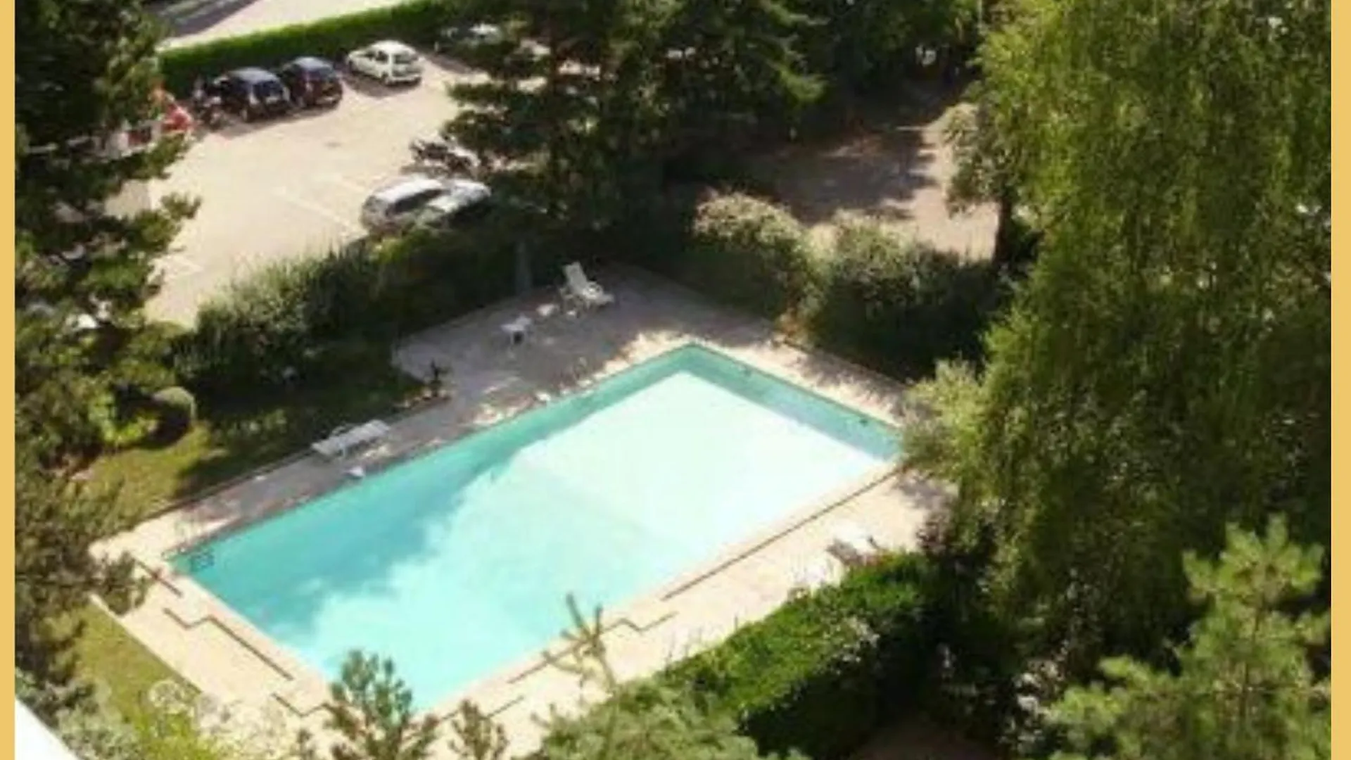 Le 32 I Studio I Annecy Apartman